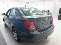 CHEVROLET SONIC 2013 AYANT 234700 KM CERTIFIÉ (RAPPORT CARFAX DISPONIBLE) MOTEUR 1.8 LITRES OFFRANT... (image 5)