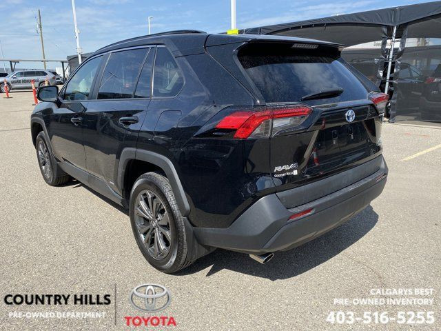 2024 Toyota RAV4 Hybrid XLE - Premium Pkg - Leather - Sunroof in Cars & Trucks in Calgary - Image 4