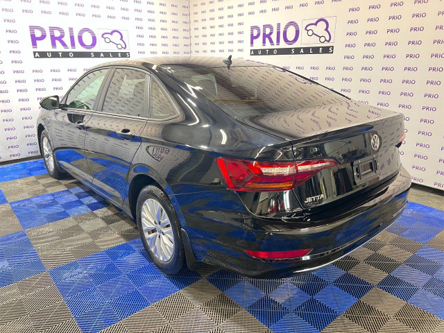 2019 Volkswagen Jetta in Cars & Trucks in Ottawa - Image 3