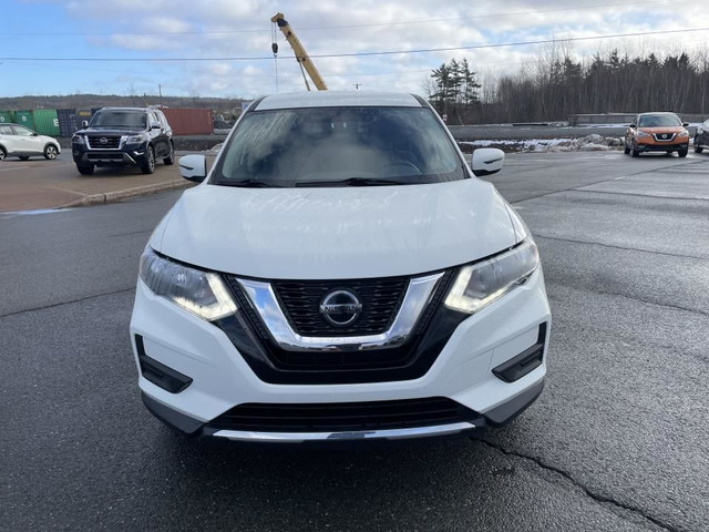 Nissan Rogue S 2018 in Cars & Trucks in New Glasgow - Image 3