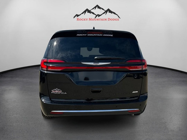 2025 Chrysler Pacifica Select in Cars & Trucks in Red Deer - Image 4