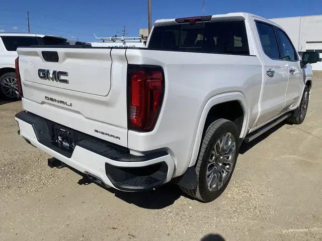 2023 GMC Sierra 1500 Denali Ultimate in Cars & Trucks in Edmonton - Image 10