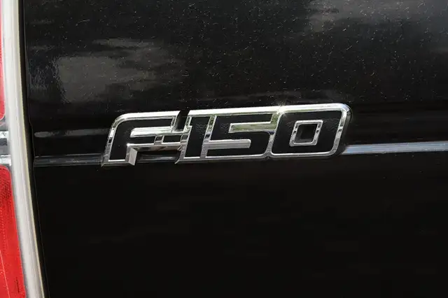 2010 Ford F-150 LARIAT + SUPERCREW + 4 X 4 + 81312 KM LARIAT SUP in Cars & Trucks in Longueuil / South Shore - Image 11