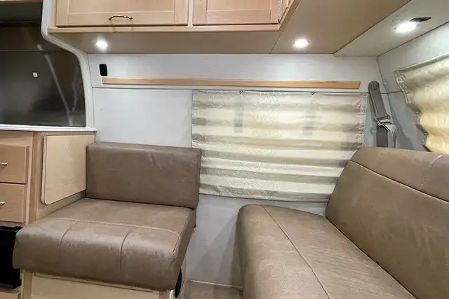 2012 Pleasure-Way Excel TS – Pre-Owned Class B Motorhome. in RVs & Motorhomes in Red Deer - Image 34