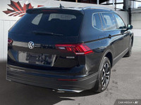 This Volkswagen Tiguan delivers a Intercooled Turbo Regular Unleaded I-4 2.0 L/121 engine powering t... (image 5)