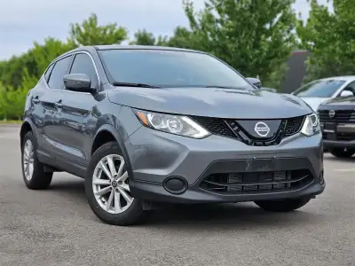 The 2019 Nissan Qashqai S in gray is a versatile front-wheel drive SUV that delivers an engaging dri...