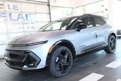 Conçu de façon exceptionnelle avec la les aptitudes d'un VUS et la technologie moderne, l'Equinox EV...
