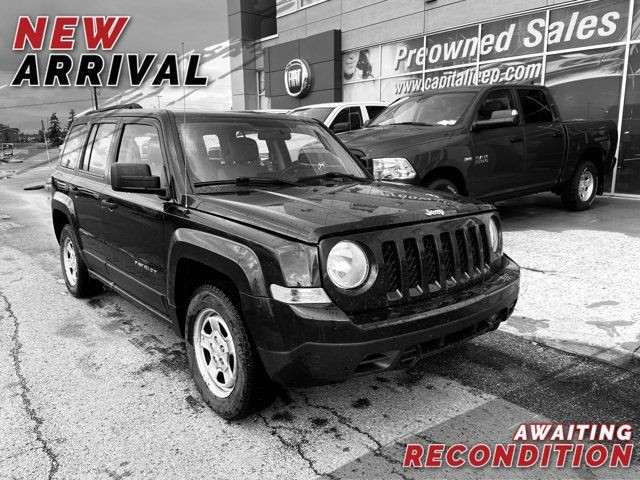 2014 Jeep Patriot Sport | 5-Speed Manual | in Cars & Trucks in Edmonton