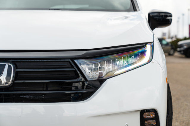  2024 Honda Odyssey Black Edition in Cars & Trucks in Edmonton - Image 4