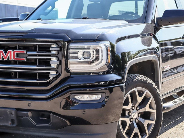 2017 GMC Sierra 1500 4WD Crew Cab 143.5" SLT in Cars & Trucks in Markham / York Region - Image 2