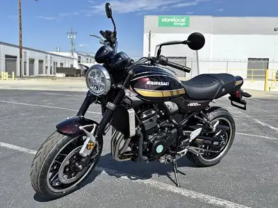 APPLY NOW: https://www.ridecollective.ca/get-pre-approved The 2025 Kawasaki Z900RS is a modern class...