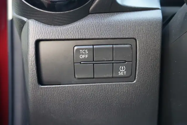 2018 Mazda CX-3 in Cars & Trucks in Oakville / Halton Region - Image 28