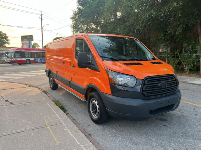 2018 Ford Transit T-150 148" Low Rf 8600 GVWR Swing-Out RH Dr in Cars & Trucks in City of Toronto - Image 3