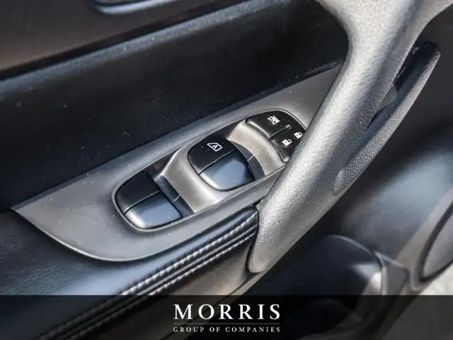 2016 Nissan Rogue SV in Cars & Trucks in Winnipeg - Image 10