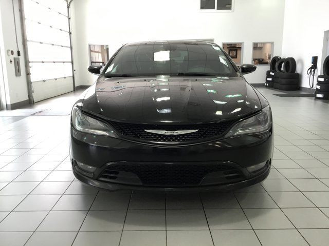 2015 Chrysler 200 S *RARE AWD* ONE OWNER, LEATHER AND  in Cars & Trucks in Red Deer - Image 2