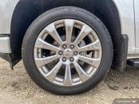 This Chevrolet Silverado 1500 boasts a Gas V8 6.2L/376 engine powering this Automatic transmission.... (image 8)