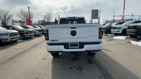 This 2024 RAM 2500 BIG HORN CREW CAB 4X2 has the following options Premium Cloth Bucket Seats, Remot... (image 3)