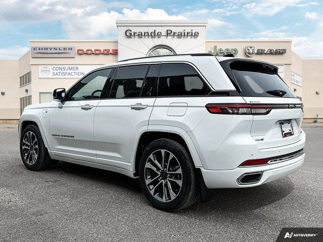 2023 Jeep Grand Cherokee 4xe Overland | Plug in Hybrid in Cars & Trucks in Grande Prairie - Image 4