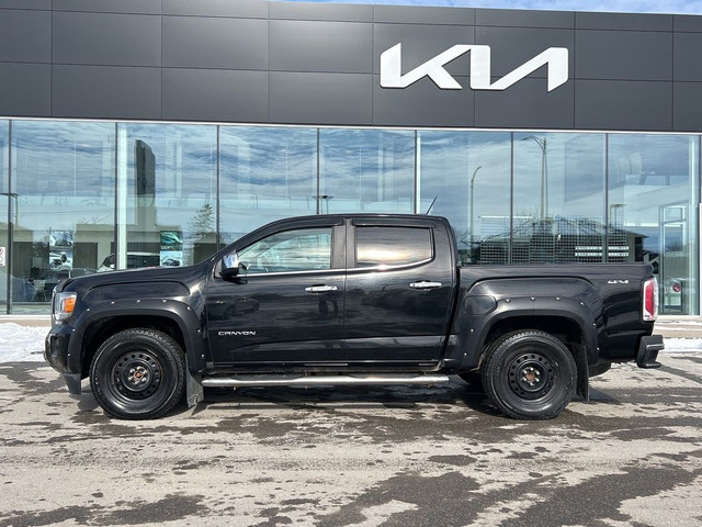  2016 GMC Canyon 4WD Crew Cab 128.3 SLT in Cars & Trucks in Gatineau - Image 3
