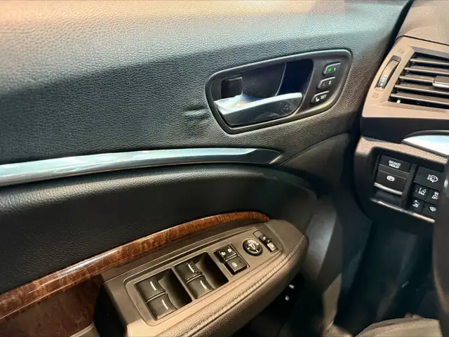 2017 Acura MDXSH-AWD 4dr in Cars & Trucks in City of Montréal - Image 21