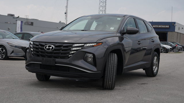 2022 Hyundai Tucson Essential AWD | One Owner! | Lane Keeping in Cars & Trucks in Guelph - Image 3