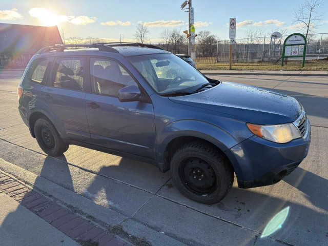 2010 Subaru Forester 5dr Wgn Man 2.5X Sport in Cars & Trucks in Hamilton - Image 4