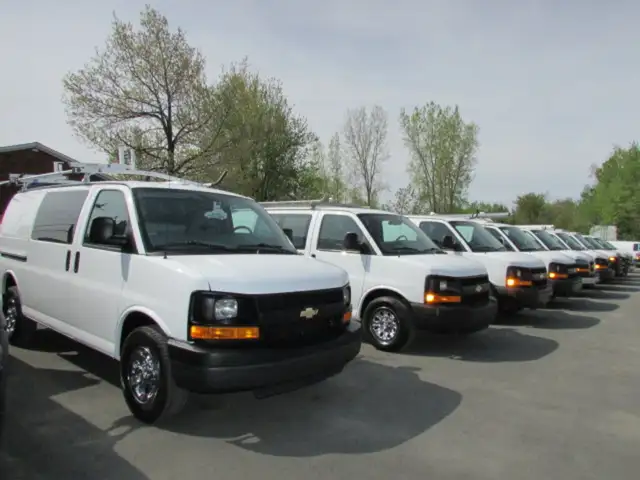 2021 GMC Savana CUBE 14 PIEDS + DECK 6.6 LITRES 1 SEUL PROPRIO in Cars & Trucks in Laval / North Shore - Image 34