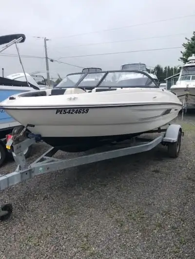 One owner boat, dealer maintained INCLUDES: Mercruiser 3.0L, galvanized trailer, bow and cockpit cov...