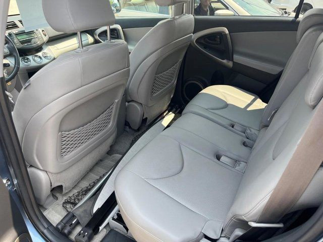 2008 Toyota RAV4 Limited | Full Service History | Leather in Cars & Trucks in London - Image 3