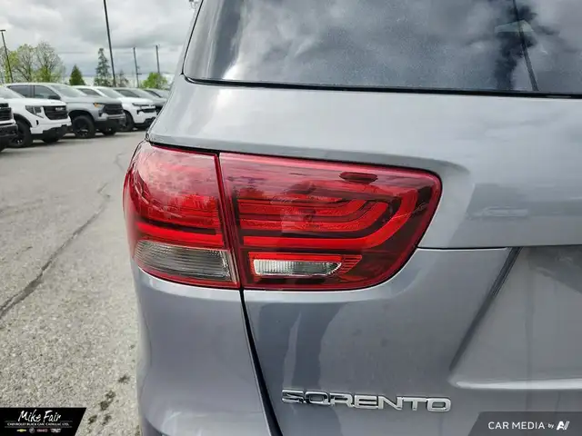 2020 Kia Sorento 3.3L EX in Cars & Trucks in Ottawa - Image 12
