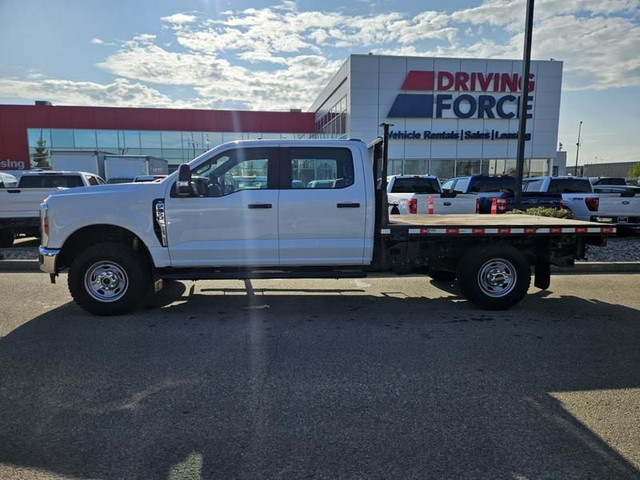 2024 Ford Super Duty F-350 SRW XL 4WD Crew Cab 8ft Deck, 7.3L V8 in Cars & Trucks in St. Albert - Image 2