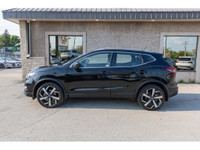 CLEAN CARFAX, ONE OWNER! - Leather Interior - Heated Seats - Heated Steering Wheel - Sirius XM Radio... (image 3)