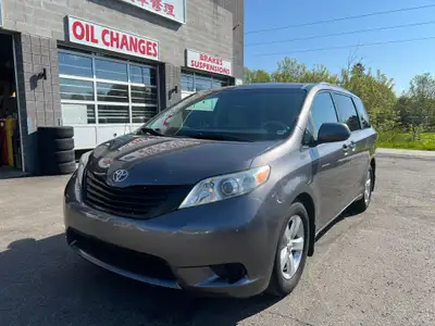 2011 Toyota Sienna LE 8-Passenger • 185 412 km • $13 200 + HST/lic 3.5 L V6 • Automatic FWD • One Ow...