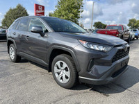 This 2022 Toyota RAV4 LE boasts All-Wheel Drive, providing confident handling in any weather. Its Ma... (image 2)