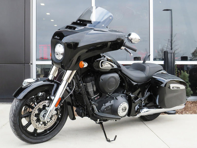 2024 Indian Motorcycle Chieftain Black Metallic in Street, Cruisers & Choppers in Cambridge - Image 2