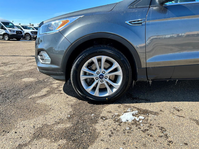  2019 Ford Escape SE | Rear Cam | Remote Start | Heated Seats |  in Cars & Trucks in Edmonton - Image 4