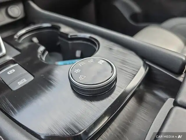 2021 Nissan Rogue Platinum in Cars & Trucks in Ottawa - Image 37