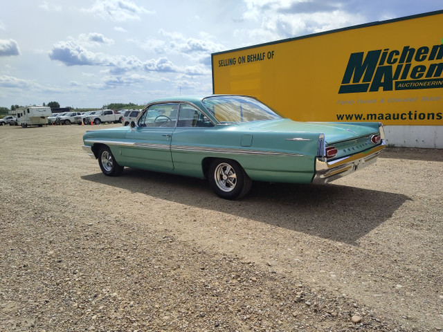 1961 Pontiac Parisienne in Cars & Trucks in St. Albert - Image 2