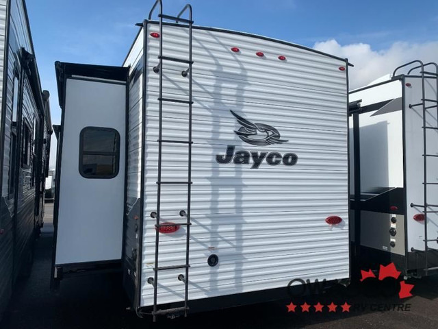 2023 Jayco Jay Flight Bungalow 40FKDS in Travel Trailers & Campers in Oshawa / Durham Region - Image 4