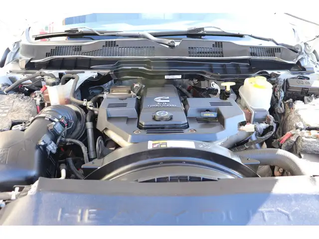 2015 Dodge RAM 4500 CREW DUALLY 6.7L CUMMINS 4X4, SERVICE BODY & in Cargo & Utility Trailers in Winnipeg - Image 39