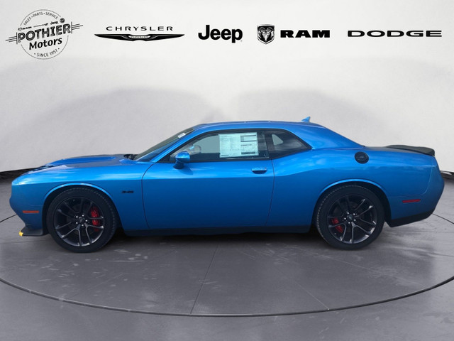 2023 Dodge Challenger R/T in Cars & Trucks in Bedford - Image 2
