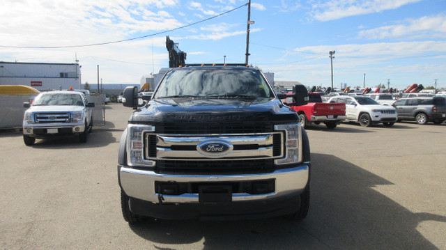 2019 Ford F-550 XLT SERVICE TRUCK WITH CRANE in Cars & Trucks in Edmonton - Image 3