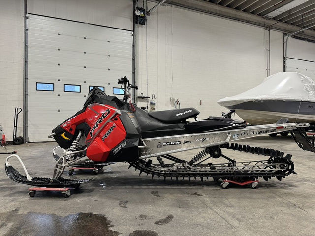 2018 Polaris PRO-RMK 800 Cleanfire 163 Manual 3.0 Series 7 Sn in Snowmobiles in Kelowna - Image 2