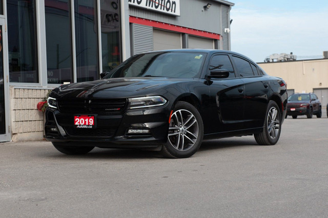 2019 Dodge Charger SXT in Cars & Trucks in Chatham-Kent