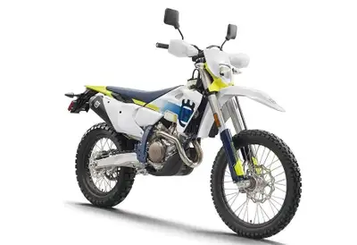 2024 Husqvarna FE 501S RABAIS 3517$ SAVE AVEC RABAIS DE 3517$ = 35.94$/semaine (120 mois @ 7.99% + t...