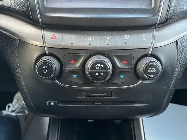 2018 Dodge Journey Crossroad | SUNROOF | HEATED SEATS | DVD dans Autos et camions dans Calgary - Image 20