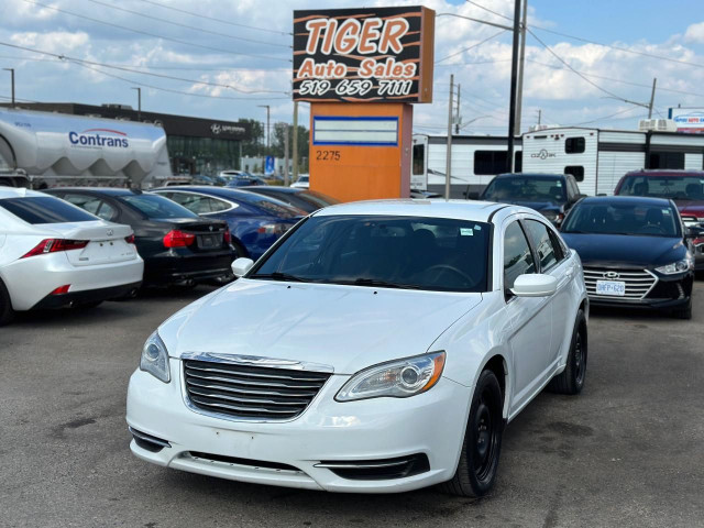 2013 Chrysler 200 LX, SEDAN, AUTO, 4 CYL, ONLY 82KMS, CERTIFIED in Cars & Trucks in London