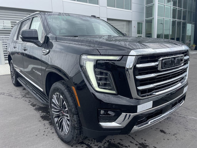 2025 GMC Yukon XL Elevation in Cars & Trucks in Calgary