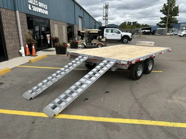 12' Aluminum Flatbed Trailer - Made in Canada in Cargo & Utility Trailers in Ottawa - Image 5