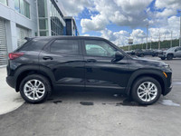 Conquer the roads of Calgary with the all-new 2026 Chevrolet Trailblazer LS, a robust and stylish SU... (image 9)